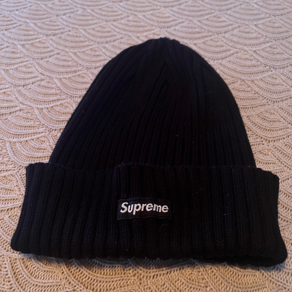 Supreme Other - Supreme Ribbed Beanie 🖤